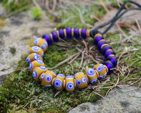 BRACELET, PERLES DE VERRE CELTIQUES, REPRODUCTION