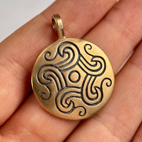 BRONZE AGE SUN, BRONZE PENDANT