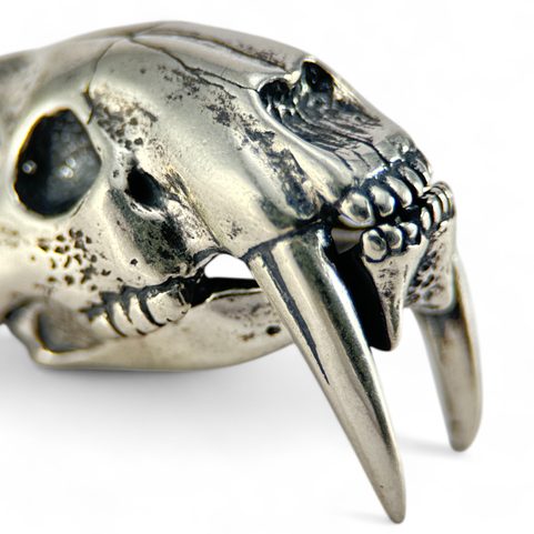 SABRETOOTH TIGER, MACHAIRODUS - SMILODON, LARGE NECK PENDANT, AG 925, 26G