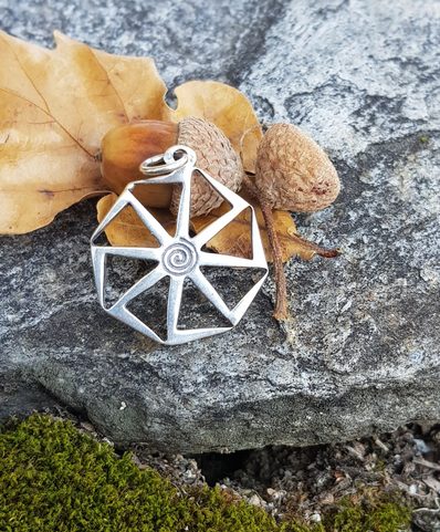 KOLOVRAT, SILVER PENDANT, ROD