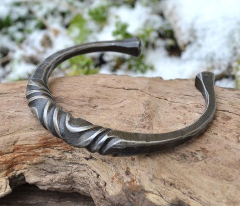 FORGED IRON BRACELET, TWISTED