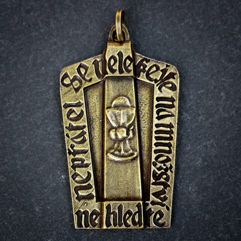 HUSSITE SHIELD, PENDANT, ZINC ANTIQUE BRASS