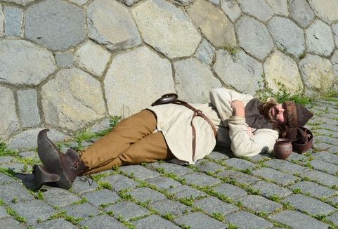 CIVIL MÉDIÉVAL, COSTUME - LOCATION DE COSTUMES