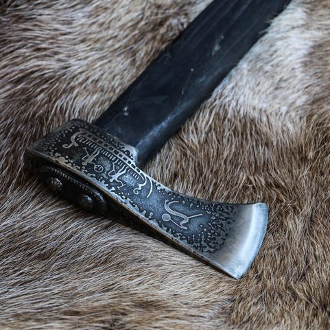 VALASKA TRADITIONAL FORGED CARPATHIAN AXE - ETCHED - PETROGLYPHS, TANUM