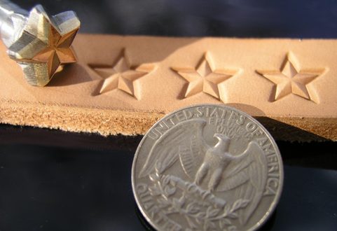 STAR, CACHET EN CUIR
