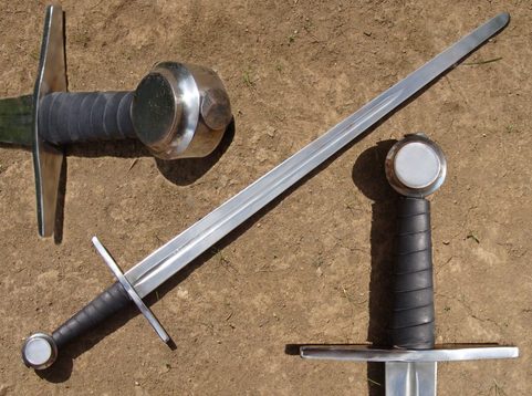 ÉPÉE À UNE MAIN, POMMEAU EN MONNAIE