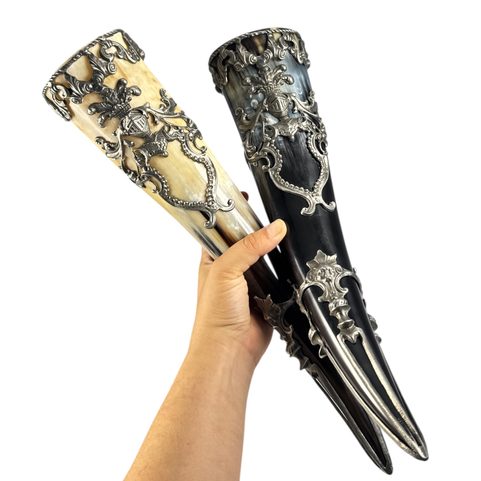 KNIGHT'S DRINKING HORN, DE LUXE