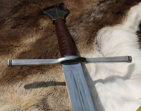 LOTHAR, ÉPÉE LONGUE POUR LA BATAILLE
