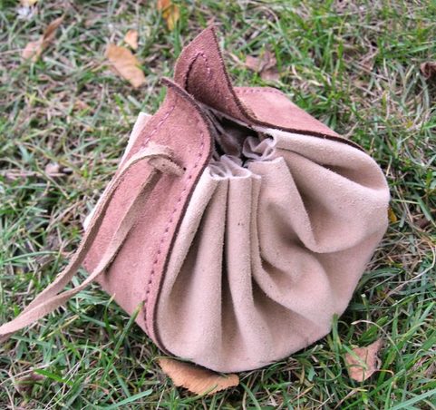 MEDIEVAL LEATHER POUCH - BIG