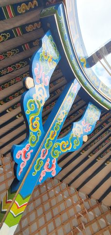 ÜBERNACHTUNG IN EINER JURTE - MIETEN SIE EINE GROSSE JURTE FÜR BIS ZU 6 PERSONEN. VON EINEM TAG AN.