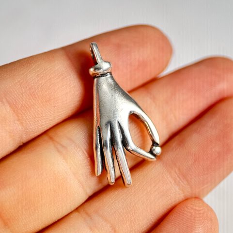 HAND AMULET, ANCIENT ROME, PENDANT, AG 925
