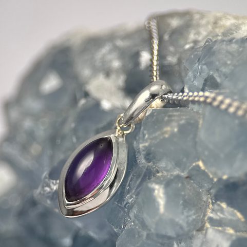 CAT'S EYE, SILVER PENDANT, AMETHYST AG 925/1000