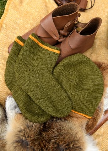 WOOL CAP, CROCHETED, GREEN-YELLOW