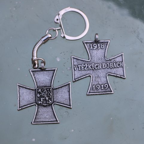 CROSS IN DIFFICULT TIMES, CZECHOSLOVAKIA, 1918-1919, REPRODUCTION, KEY RING