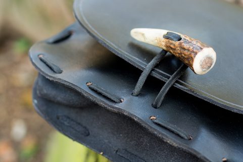 LEATHER HISTORICAL BELT BAG, ANTLER, BLACK