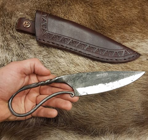 VÖLUNDR, FORGED VIKING KNIFE AND SHEATH DE LUXE