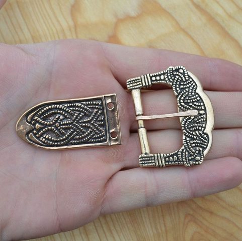 GOKSTAD - BOUCLE ET EXTRÉMITÉ DE CEINTURE, BRONZE