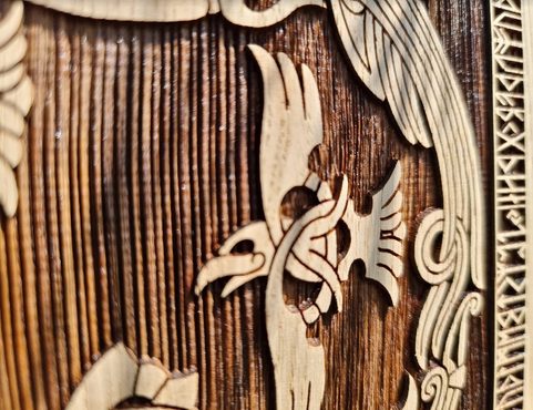 RAVEN MOON WALL DECORATION 45CM OAK