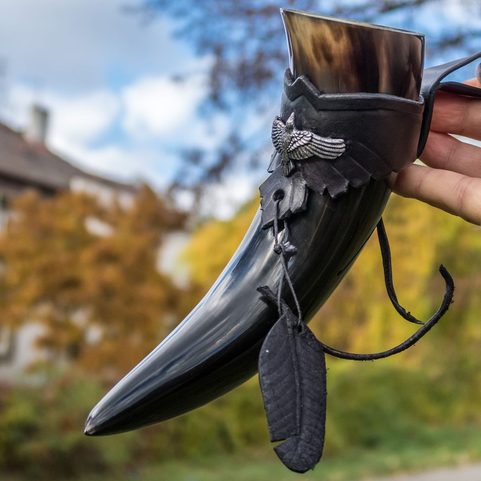 CORVUS, DRINKING HORN AND LEATHER HOLDER