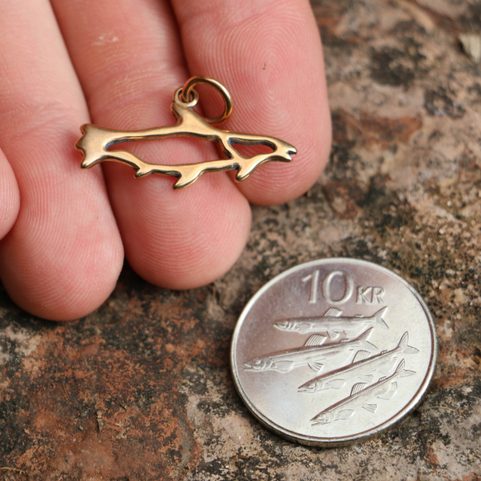 LUOSSA, SAUMON SAMI, PENDENTIF EN BRONZE
