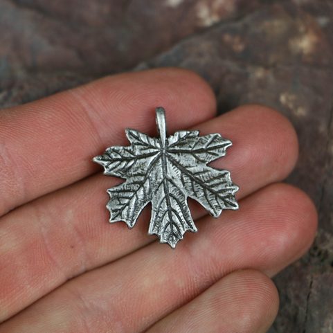 MAPLE LEAF, ZINC PENDANT, ANTIQUE SILVER