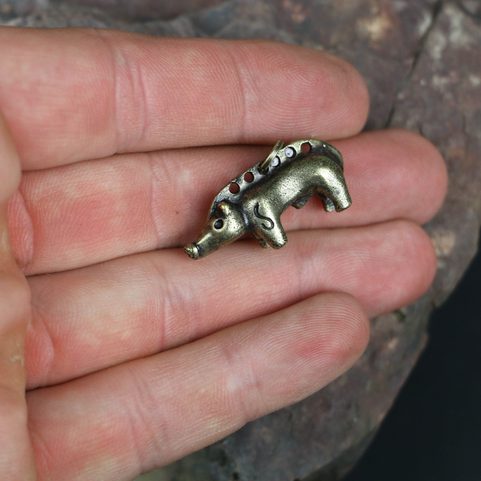 CELTIC BOAR - REPLICA PENDANT, ZINC, ANTIQUE BRASS