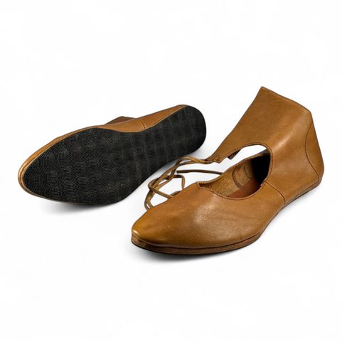 LEATHER MEDIEVAL WOMEN'S SHOES