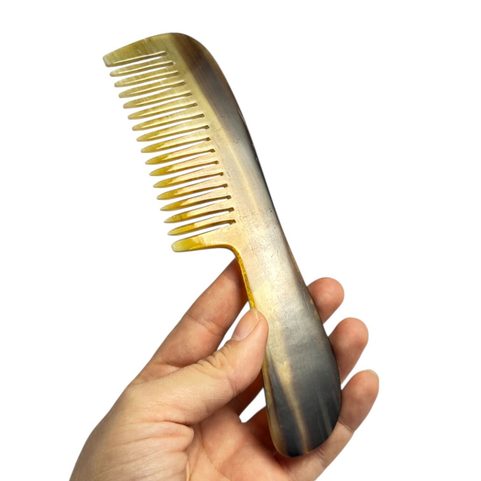 HORN COMB