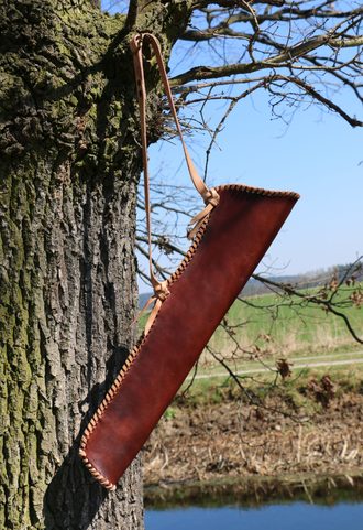 LEATHER QUIVER FOR ARROWS
