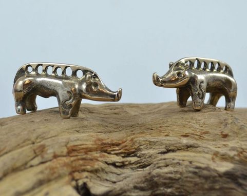 CELTIC BOAR, TABOR, BOHEMIA, BRONZE PENDANT, REPLICA