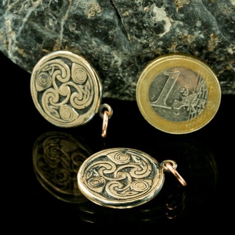 IRISH SPIRALS - TRISKELE, BOOK OF KELLS, BRONZE PENDANT