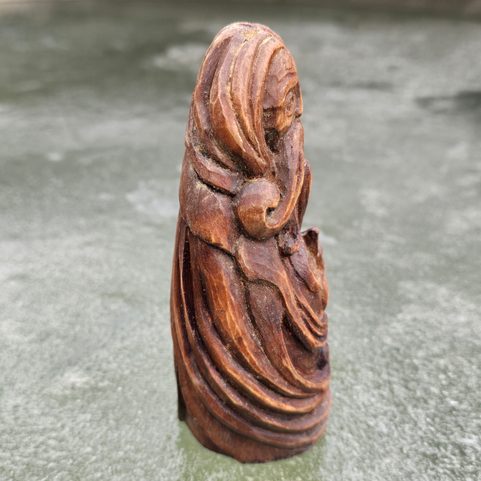 MANANNÁN MAC LIR, CARVED STATUE