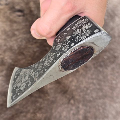 CARPATHIAN AXE OF THE HIGHLANDERS – FOLKLORE