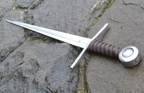 CRUSADER'S SWORD, ONE-HANDED, ETCHED