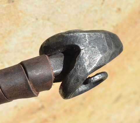 WIDDER, GESCHMIEDETES MESSER