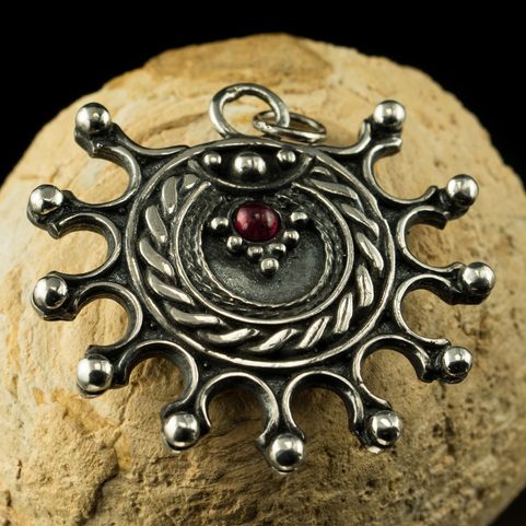 DEVANA, SLAVIC SOLAR PENDANT, SILVER - GARNET