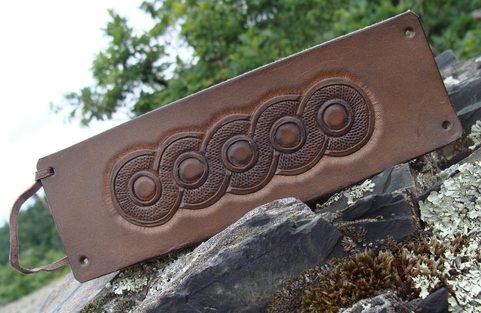 LEATHER WRISTBAND WITH SLAVIC SYMBOLS