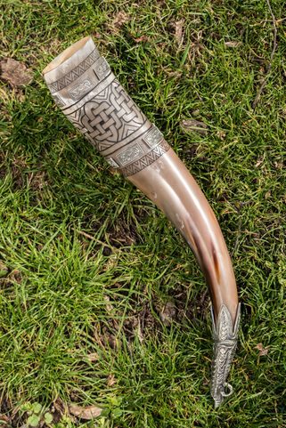 HIBERNIA, LUXURY ENGRAVED DRINKING HORN