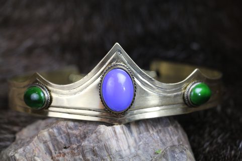CARDIOLA - MEDIEVAL CROWN, BRASS AND GLASS