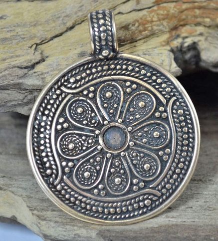 VESNA, SLAVIC PENDANT, MORAVIA MAGNA EMPIRE, BRONZE LAPIS LAZULI
