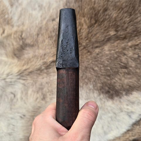 HACHE HUSSITE MÉDIÉVALE, TRANCHANTE, REPRODUCTION DE MUSÉE FORGÉE