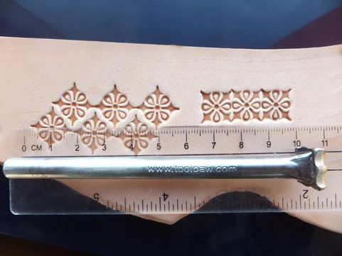 ORNAMENT 11 X 11 MM, LEATHER STAMP