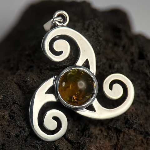 TRISKEL CELTIQUE, PENDENTIF, AMBRE, ARGENT 925/1000