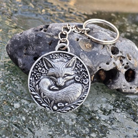 SLEEPING FOX, KEYCHAIN, ZINC