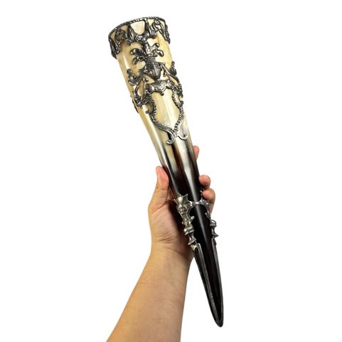 KNIGHT'S DRINKING HORN, DE LUXE