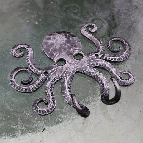 CTHULHU - WROUGHT IRON HOOKS / KEY RING
