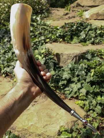 VIKING DRINKING HORN, TIN MOUNT, REPLICA