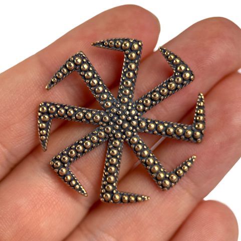 KOLOVRAT, SYMBOLE SLAVE DU SOLEIL, PENDENTIF EN BRONZE
