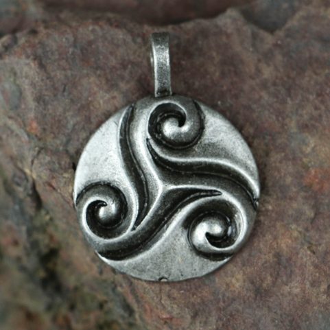 CELTIC TRISKELE, PENDANT, ZINC, ANTIQUE SILVER