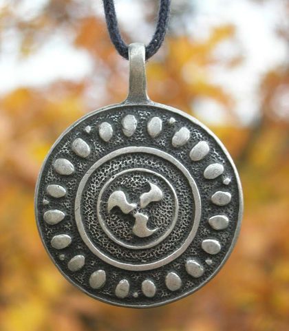 PENDENTIF CELTIQUE TRISKELION - 4 CM